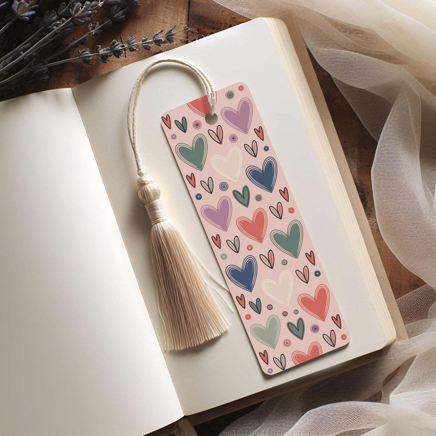 Colorful Heart Pattern Bookmark with Tassel, Romantic Book Accessory, Gift for Readers and Book Lovers