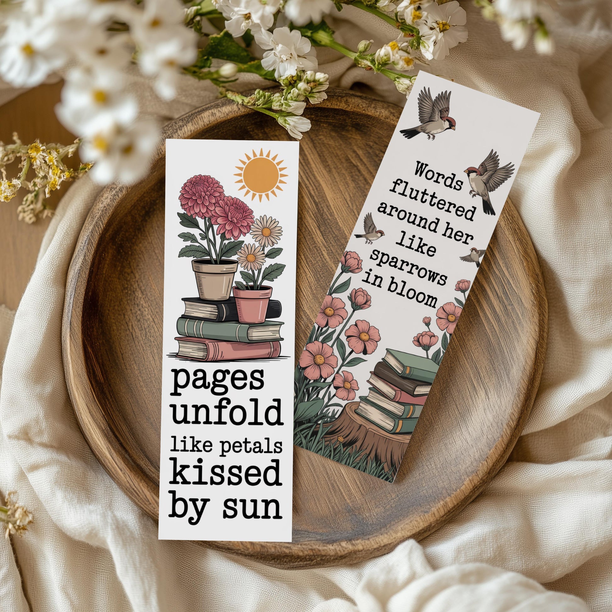 Floral and Book Themed Bookmark, Vintage Style Reading Accessory, Gift for Readers and Garden Lovers